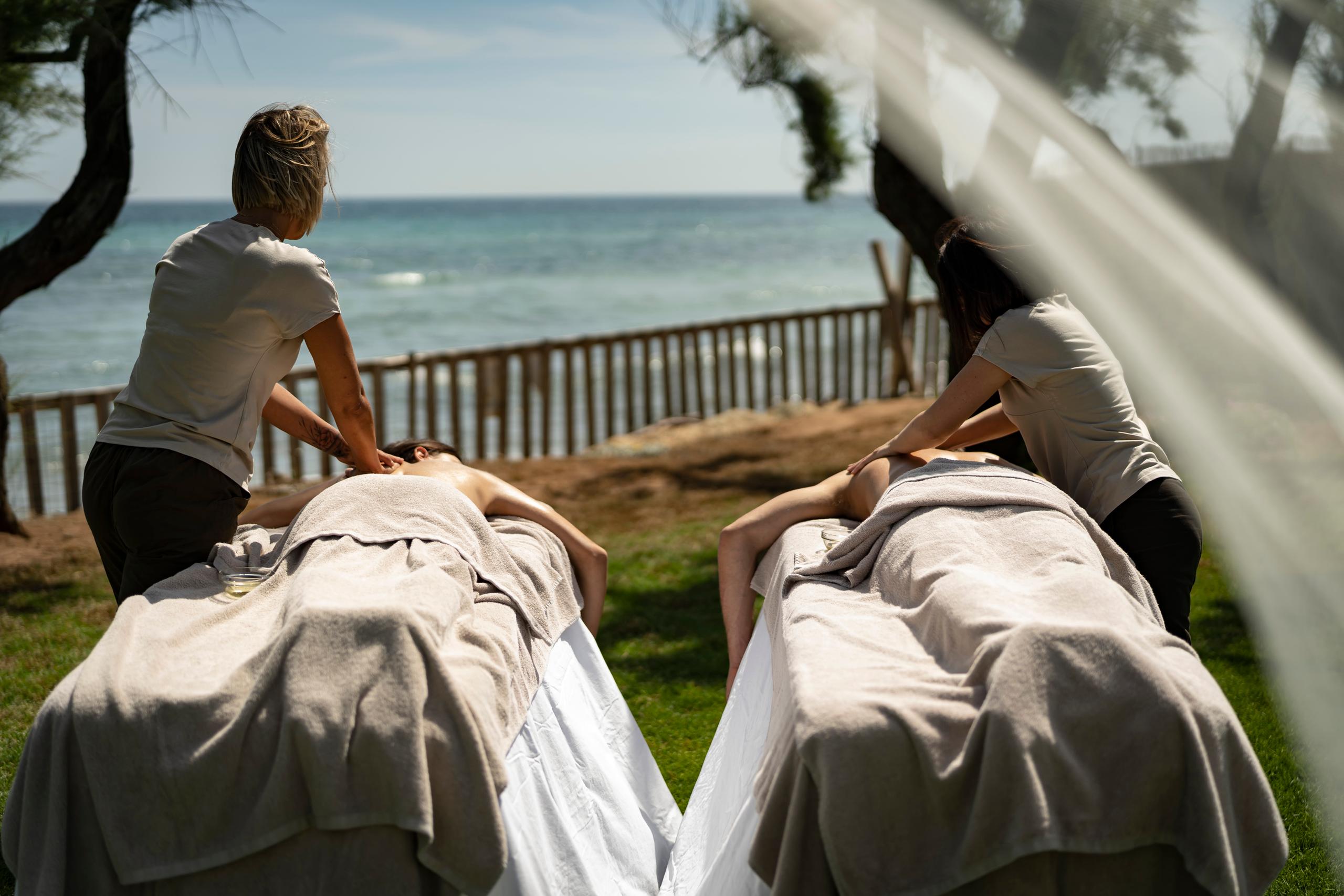 Seafront Couple Massage